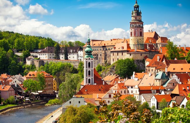 Tschechien entdecken: Von majestätischen Bergen bis historischen Städten: