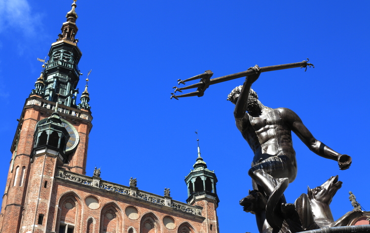 Neptunbrunnen und Rechtstädtisches Rathaus in Danzig