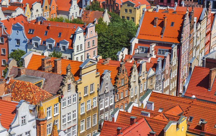 historische farbenfrohe Fassaden am Langen Marktplatz in Danzig