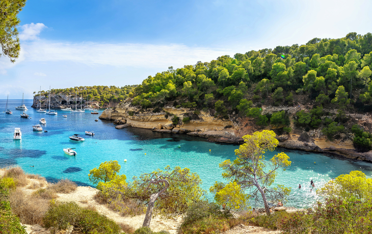 Panoramablick auf die Küste Mallorcas