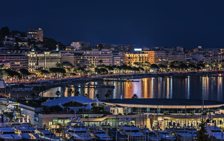 Cannes bei Nacht